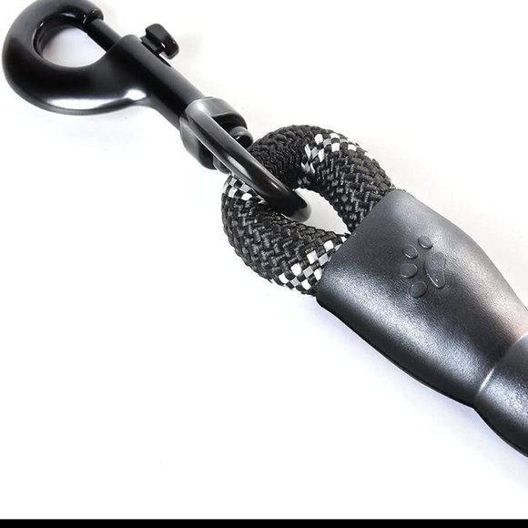 Nylon Dog Leash 1/2'' x 5 FT (18~120 lbs.) Black/White - Picture 2 of 5